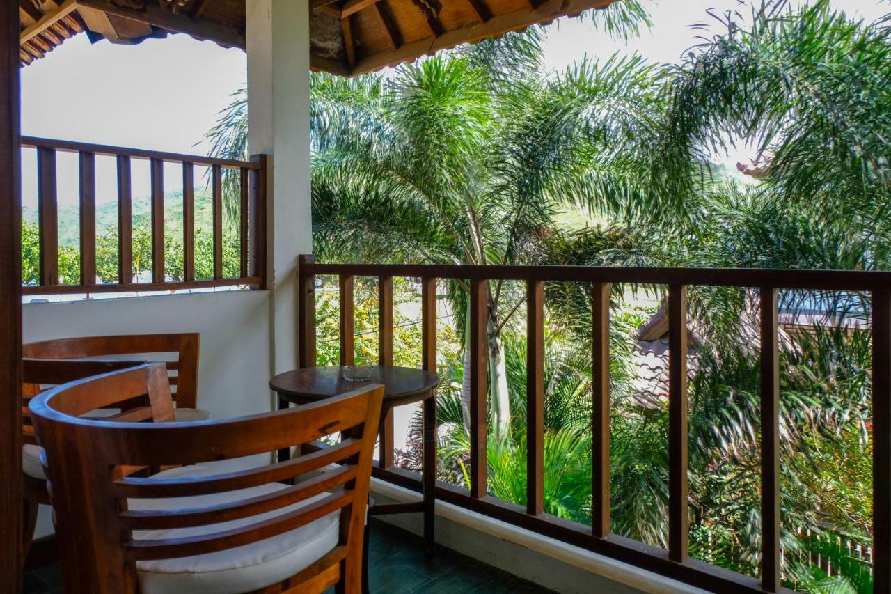 Friends Beach Hotel Kuta (Lombok) Exterior foto